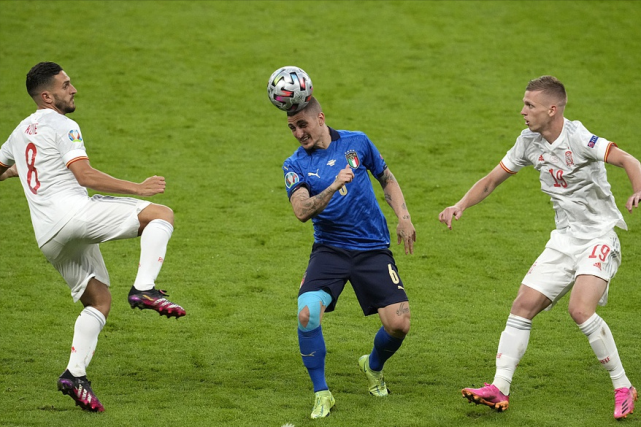 问鼎娱乐-UFC夜战：关东灰熊队强势横扫胶东貔貅队，速度优势明显传控打穿防线的简单介绍