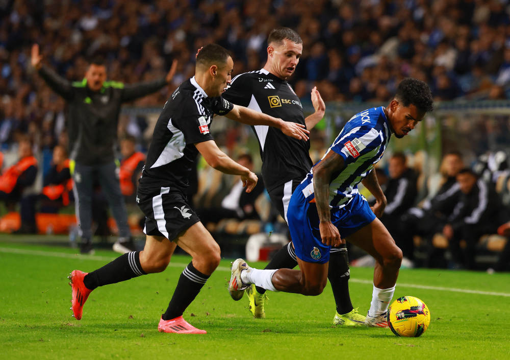 问鼎国际- 葡超关键时刻走向成谜，浙江稠州外线爆发，悬念犹存，身体对抗强度拉满