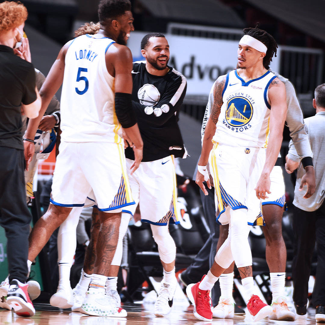 问鼎娱乐-蒂姆关键节点关键助攻，勇士带队取胜！的简单介绍