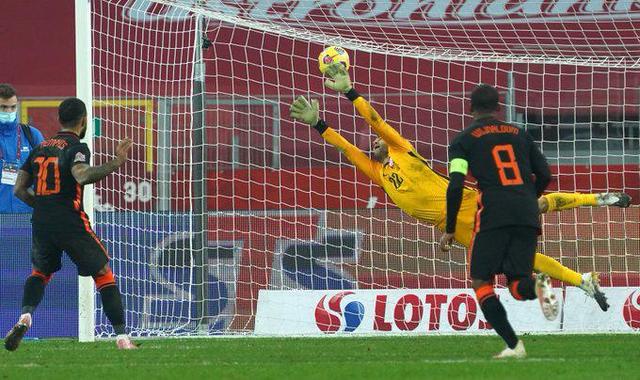 问鼎娱乐-莱万多夫斯基遭遇五连败，独行侠教练面临压力！的简单介绍