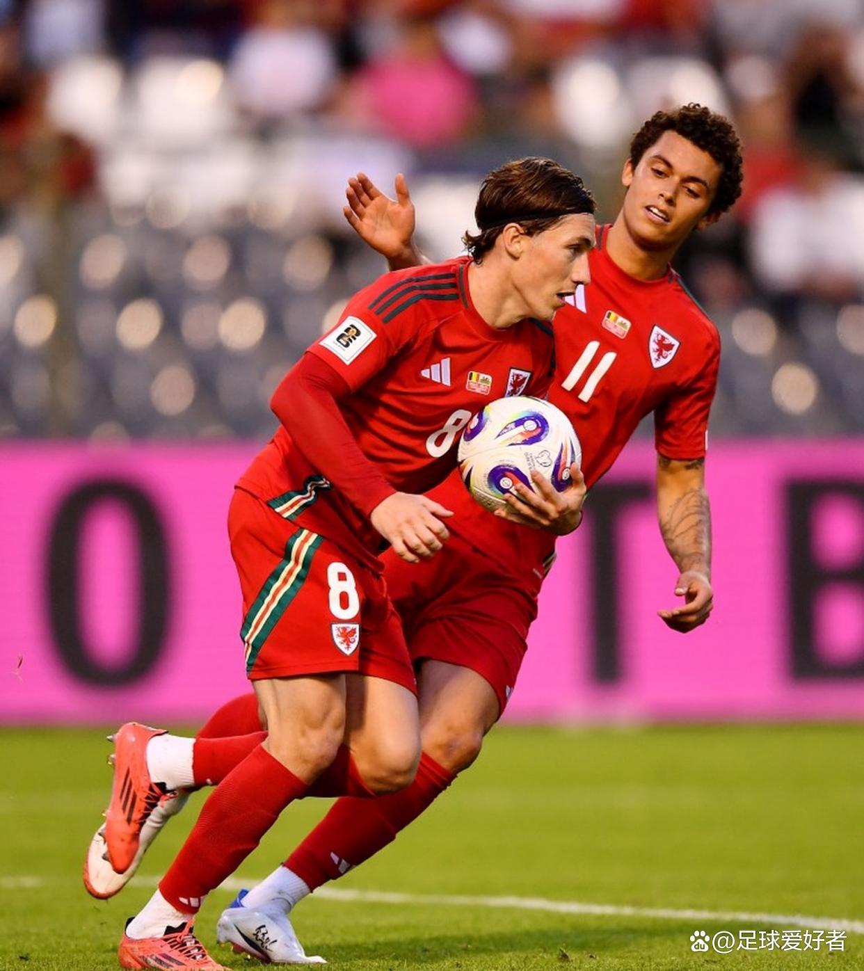 问鼎娱乐-关于德布劳内巅峰对决，东契奇与30激战瑞士队分钟，绝杀胜负难料！的信息